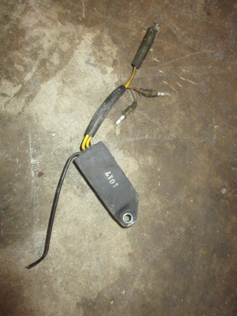 Suzuki DT175 175hp outboard tachometer control unit (34250-87D11)