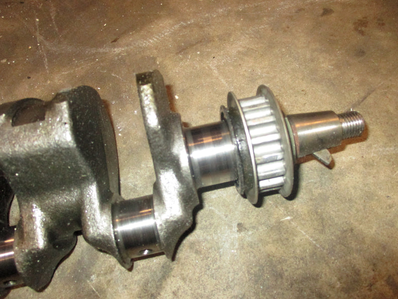 Suzuki 9.9hp 4 stroke outboard crankshaft (12200-93850)