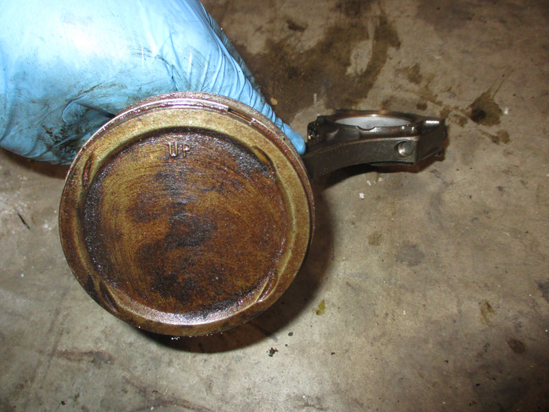 Yamaha 80hp 4 stroke outboard piston and rod (67F-11640-00)