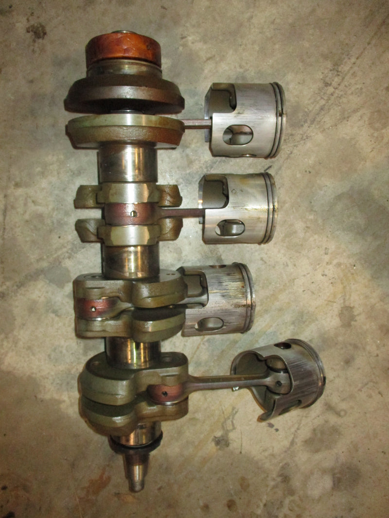 Suzuki DT140 140hp outboard crankshaft (12200-94605)