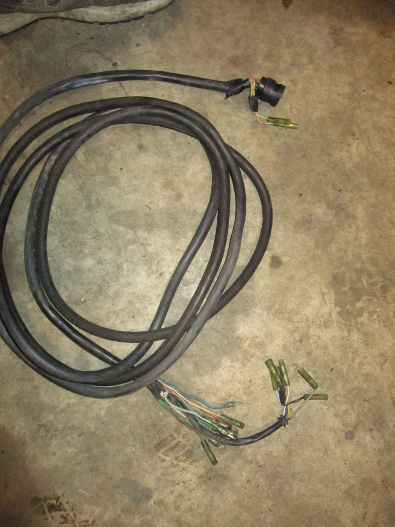 Suzuki outboard 15ft round black plug style rigging harness