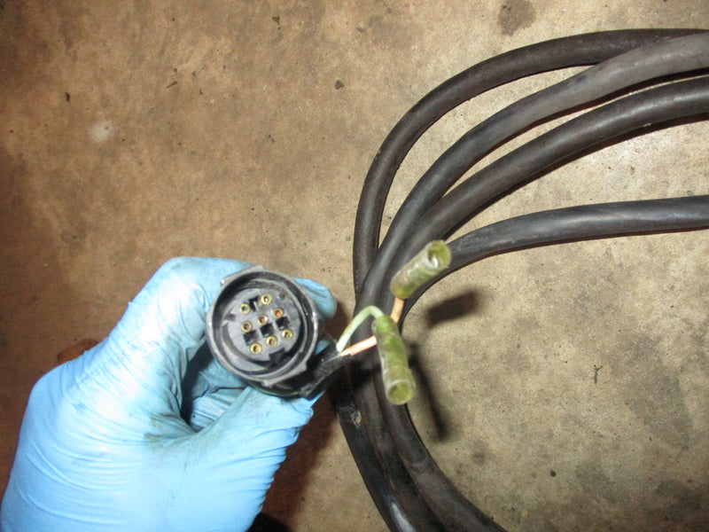 Suzuki outboard 15ft round black plug style rigging harness