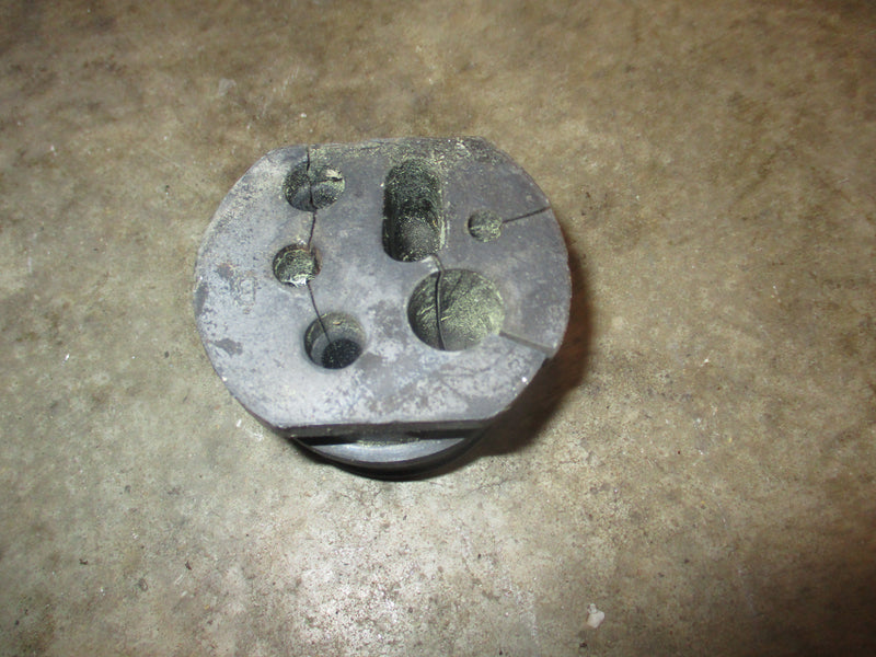 Johnson 140hp 4 stroke outboard rigging grommet