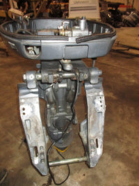 Load image into Gallery viewer, Yamaha HPDI 200hp 2 stroke outboard 25" midsection
