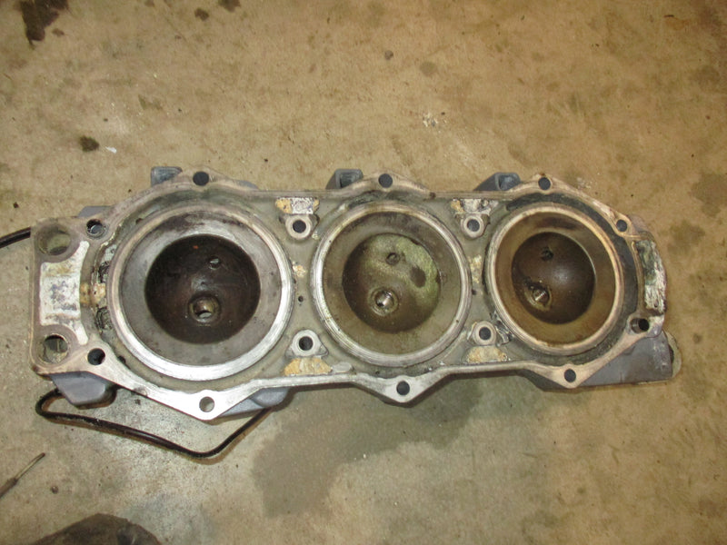 Yamaha HPDI 200hp 2 stroke outboard port cylinder head