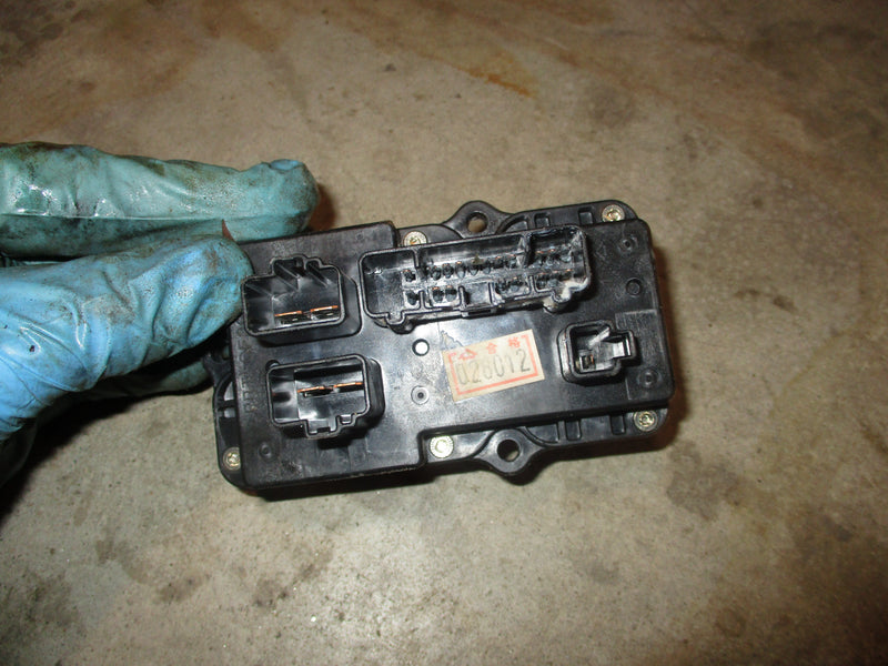 Yamaha HPDI 200hp 2 stroke outboard fuse box (68F-82170-01-00)