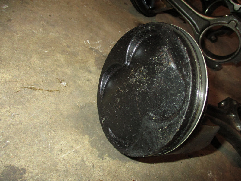 Yamaha 225hp 2 stroke outboard piston and rod