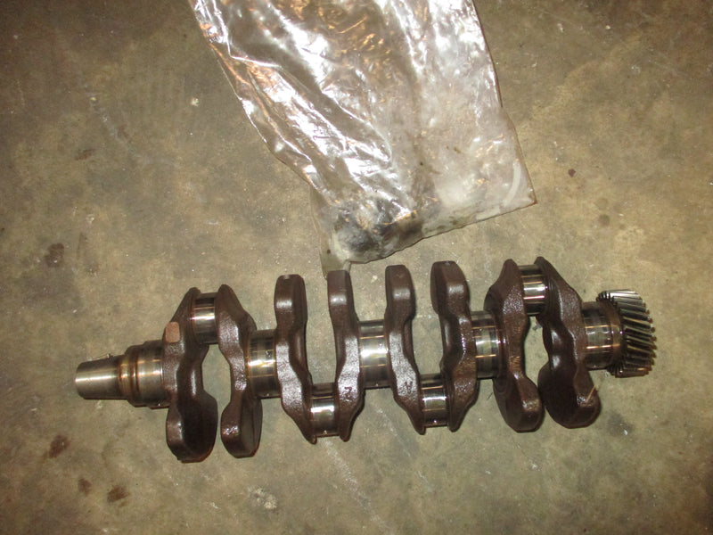 Suzuki DF115 115hp outboard crankshaft (12220-90J01)