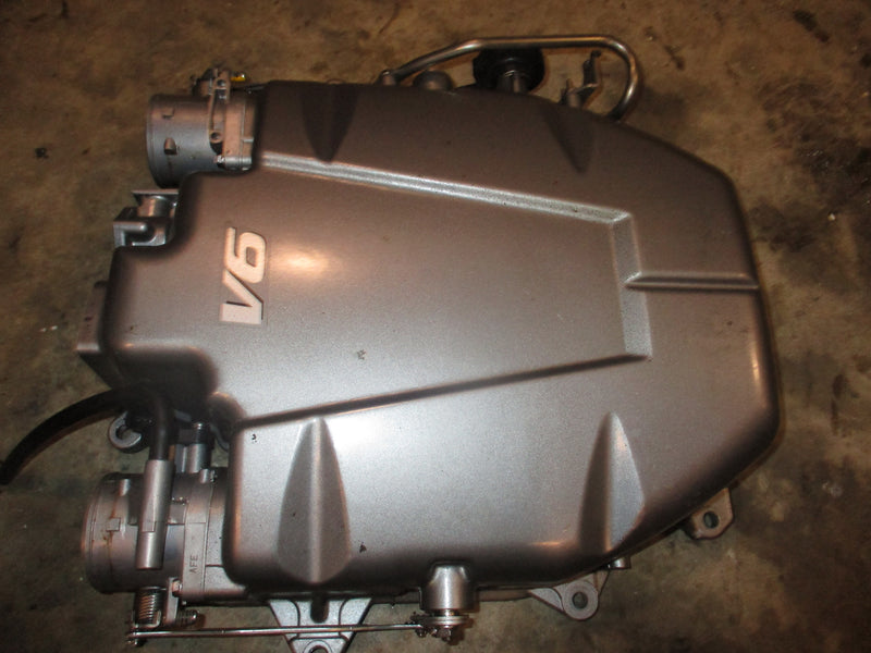 Suzuki DF200 200hp outboard intake collector cover (13130-93J30)