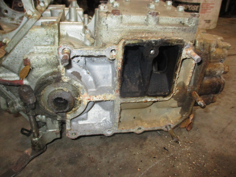Suzuki DT50 50hp outboard crankcase powerhead