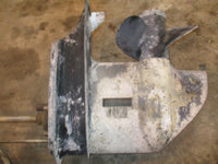 Load image into Gallery viewer, Suzuki DT50 50hp outboard lower unit with 20" shaft FOR PARTS
