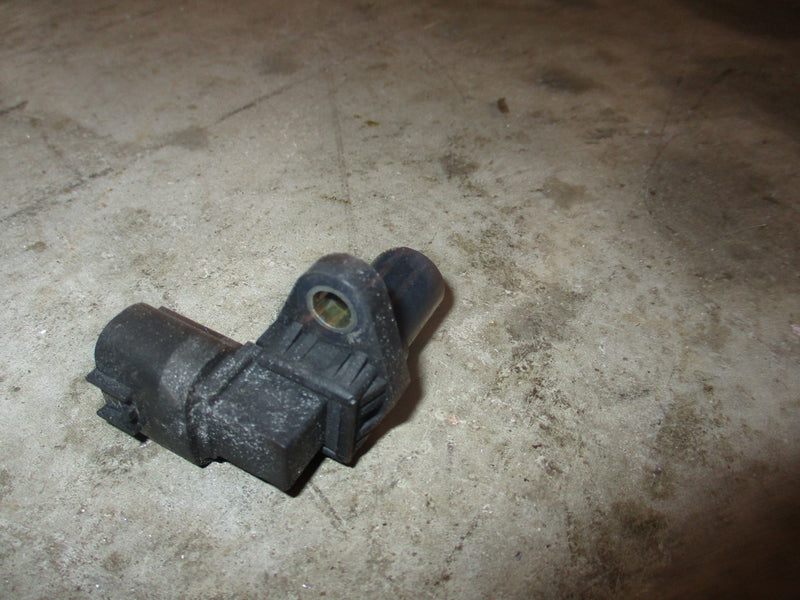 Suzuki DF90 90hp outboard cam position sensor