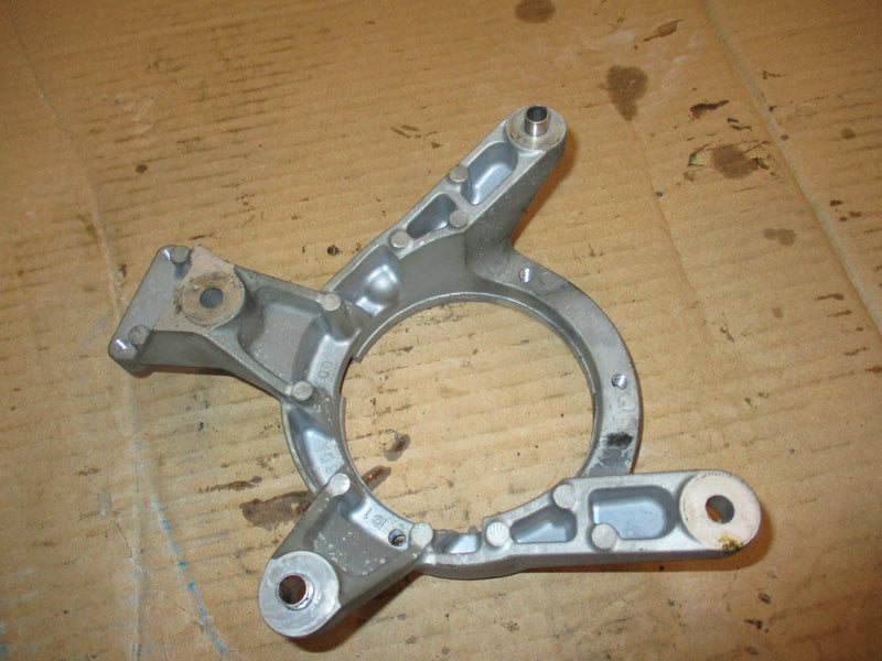 Yamaha 200hp 4 stroke outboard pulsor coil bracket (6DA-85561-00)