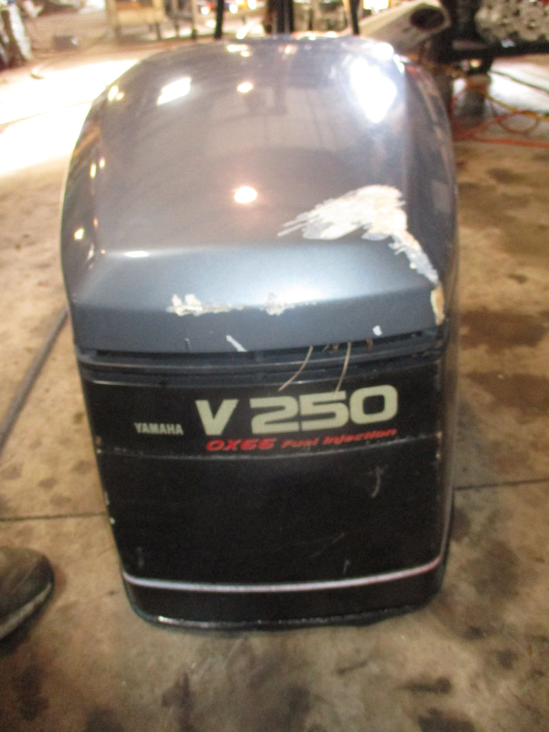 Yamaha SWS OX66 250hp outboard top cowling