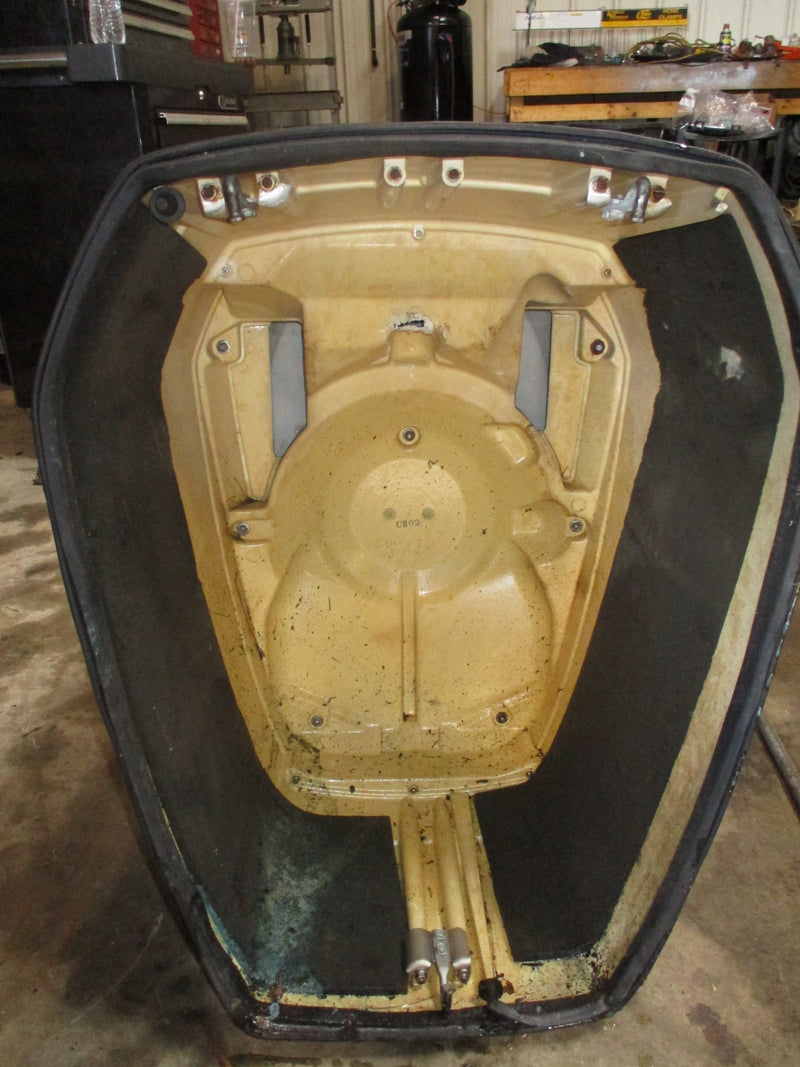 Yamaha SWS OX66 250hp outboard top cowling