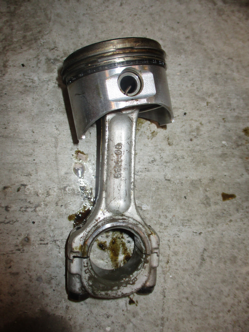 Yamaha 15hp 4 stroke outboard piston and rod (66M-11631-00-96)