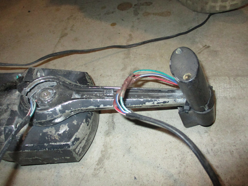 Johnson Evinrude outboard OMC style top mount control box #28