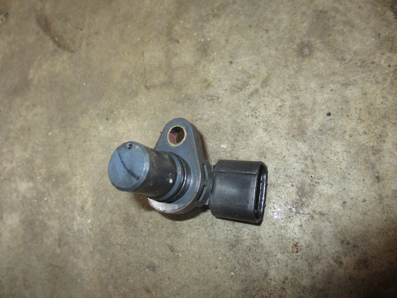 Suzuki DF140 140hp outboard CAM position sensor (33220-76G02)