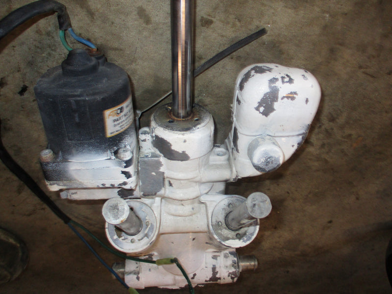 Johnson 115hp 2 stroke outboard tilt trim unit