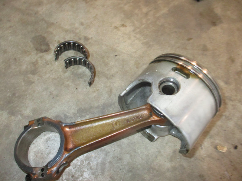 Johnson 115hp 2 stroke outboard port piston and rod (436242)