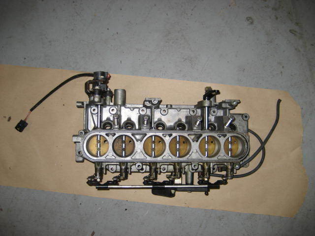 Yamaha Outboard 225 250 hp Throttle body intake Part 65L-13751-00-00