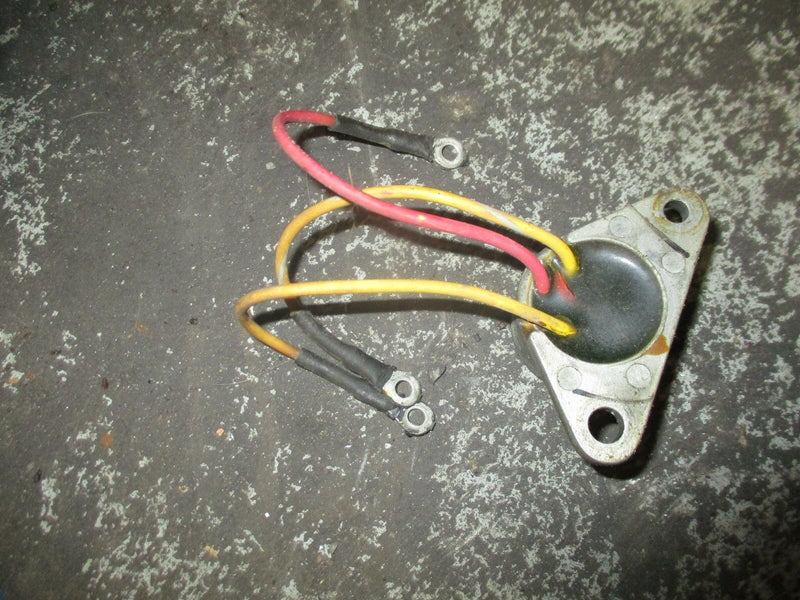 1995 Johnson 88hp outboard rectifier regulator 0585195