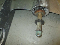 Load image into Gallery viewer, Yamaha 115hp 2 stroke outboard lower unit with 25" shaft
