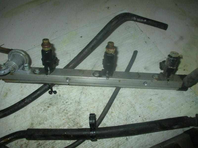 Honda BF250 250hp outboard fuel rail with injector set (16611-ZY3-A00)