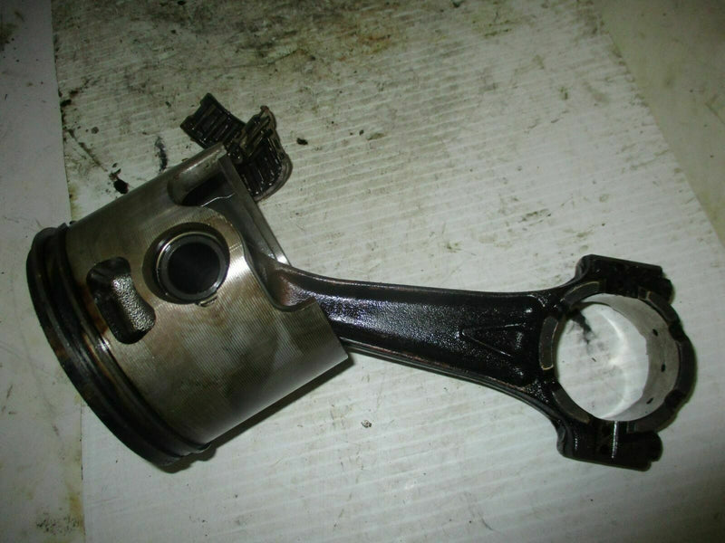 Evinrude ETEC 200hp outboard starboard piston and rod (5006517)