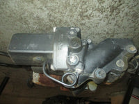 Load image into Gallery viewer, Yamaha 115hp 2 stroke outboard tilt trim unit
