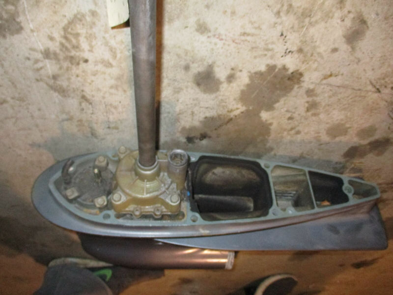 Yamaha 115hp 2 stroke outboard lower unit with 20" shaft