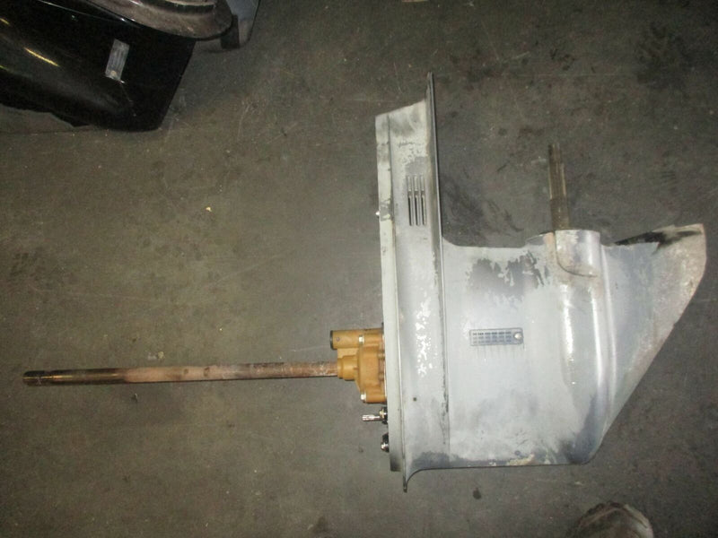 Yamaha 115hp 2 stroke outboard lower unit with 20" shaft