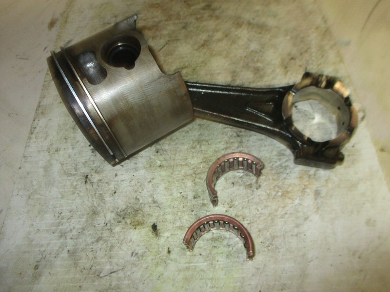 Evinrude ETEC 200hp outboard starboard piston and rod (5006517)