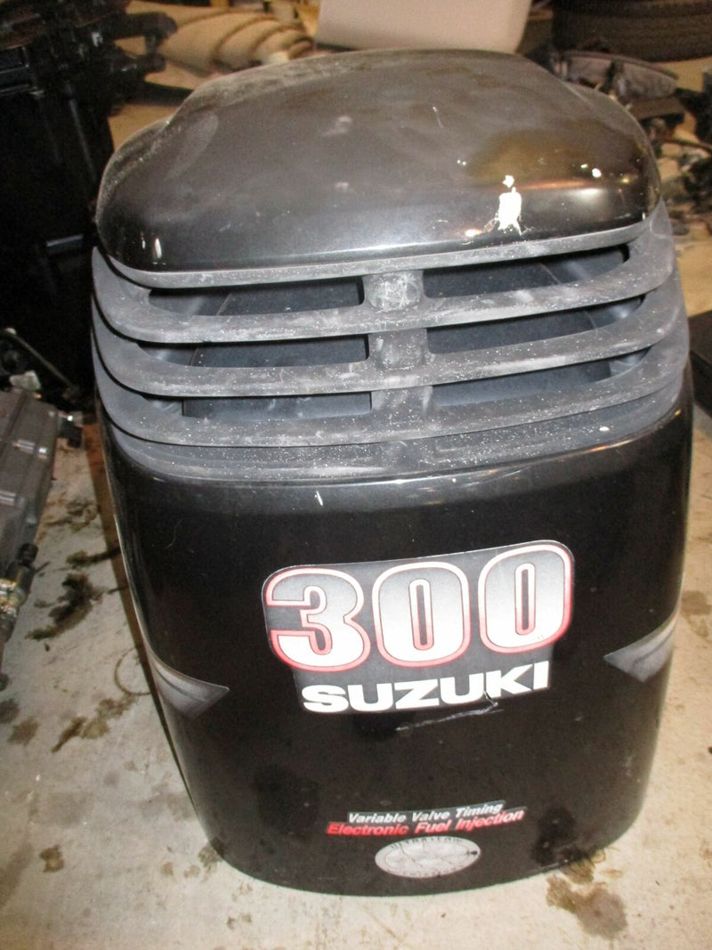 Suzuki DF300 300hp outboard top cowling