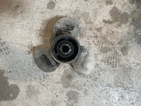 Load image into Gallery viewer, Yamaha 50hp 4 stroke outboard aluminum prop 11 3/8 x 14
