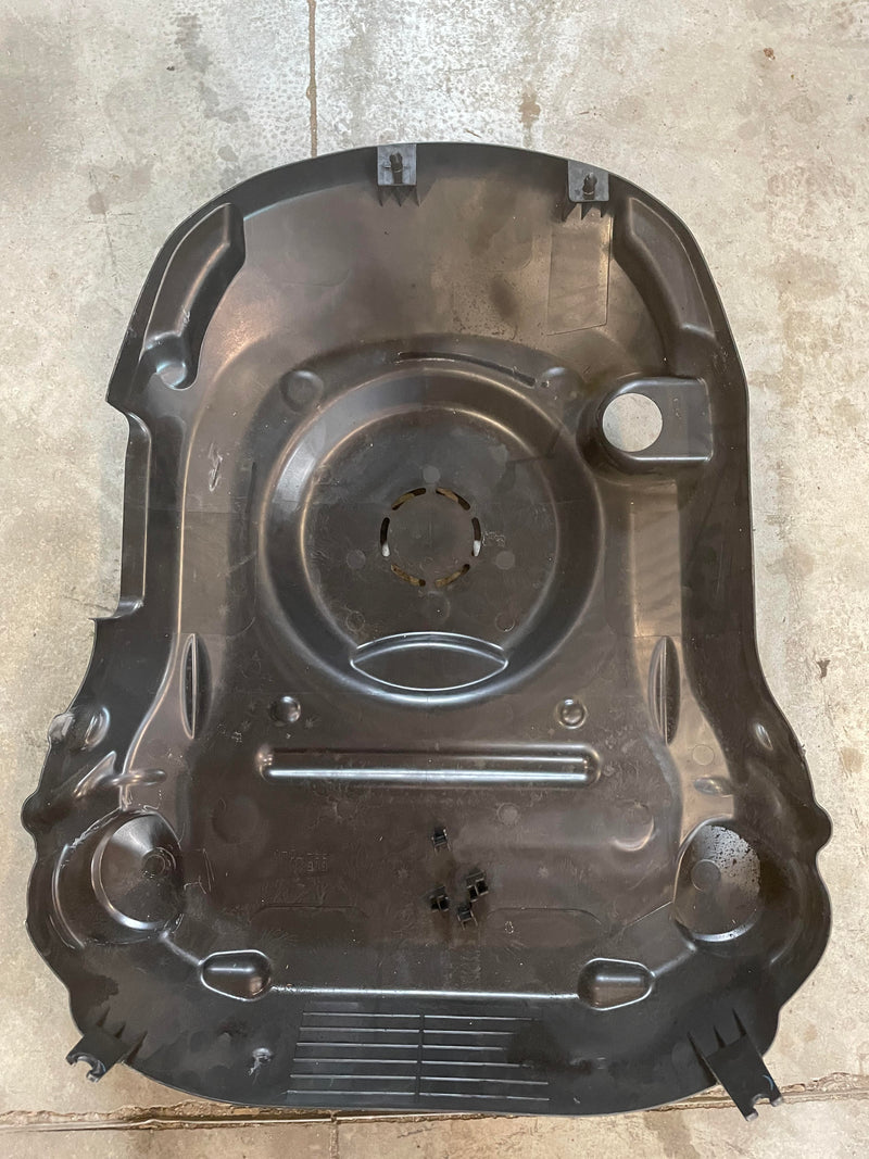 Yamaha 4.2L 300hp 4 stroke outboard flywheel cover